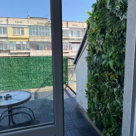 Iva's Cozy Loft Апартаменти *